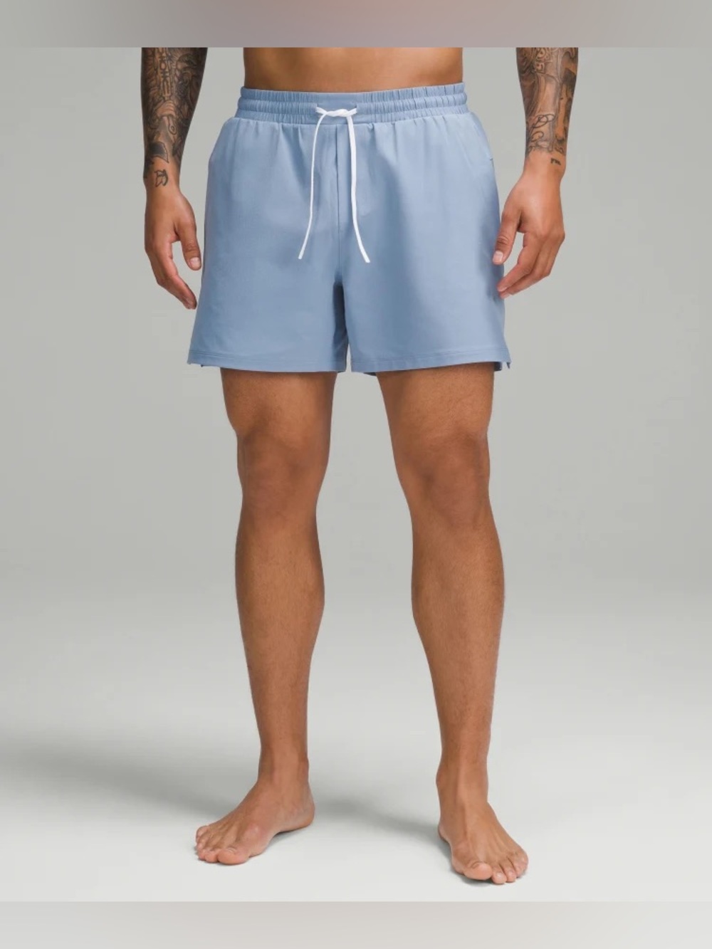 Lululemon Pool Short 5" size M Blue Willow BLWL